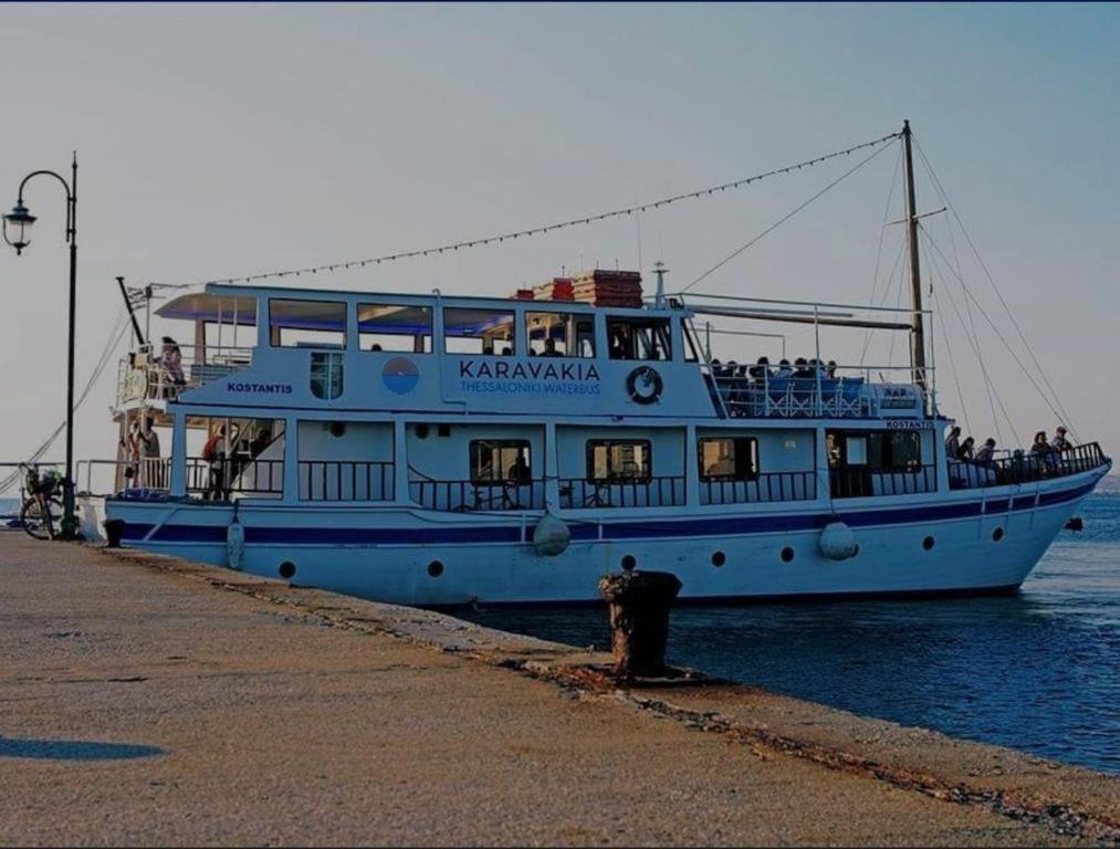 شقة Dimitris Flat نيوي إيبيفاتاي المظهر الخارجي الصورة