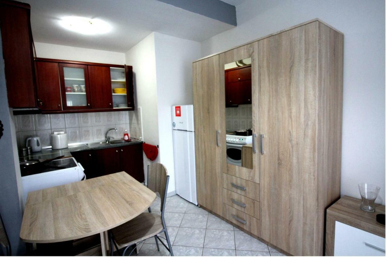 شقة Dimitris Flat نيوي إيبيفاتاي المظهر الخارجي الصورة