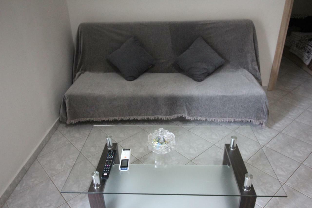 شقة Dimitris Flat نيوي إيبيفاتاي المظهر الخارجي الصورة